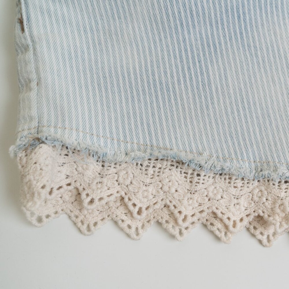 Free People High Rise Jean Shorts Striped Lace Crochet Trim Light Wash - Picture 6 of 9